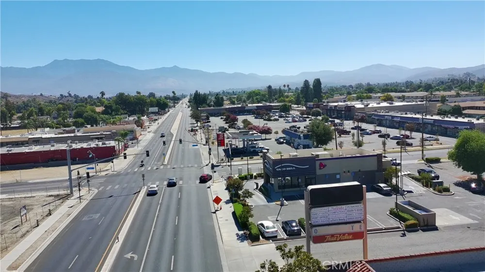 1931 E Florida Avenue Hemet, CA 92544