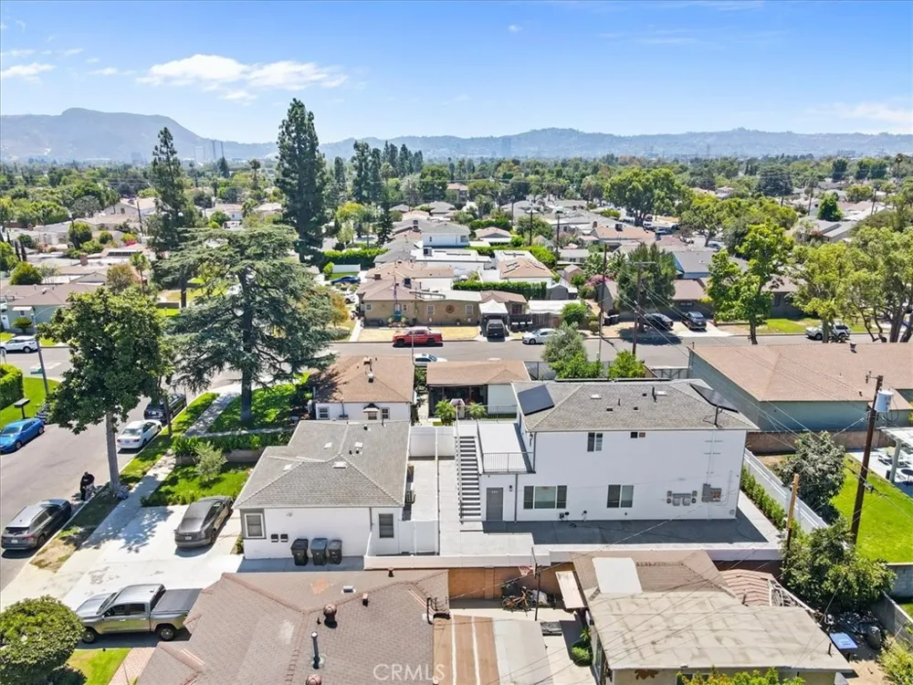 2103 Pass Avenue #201 Burbank, CA 91505