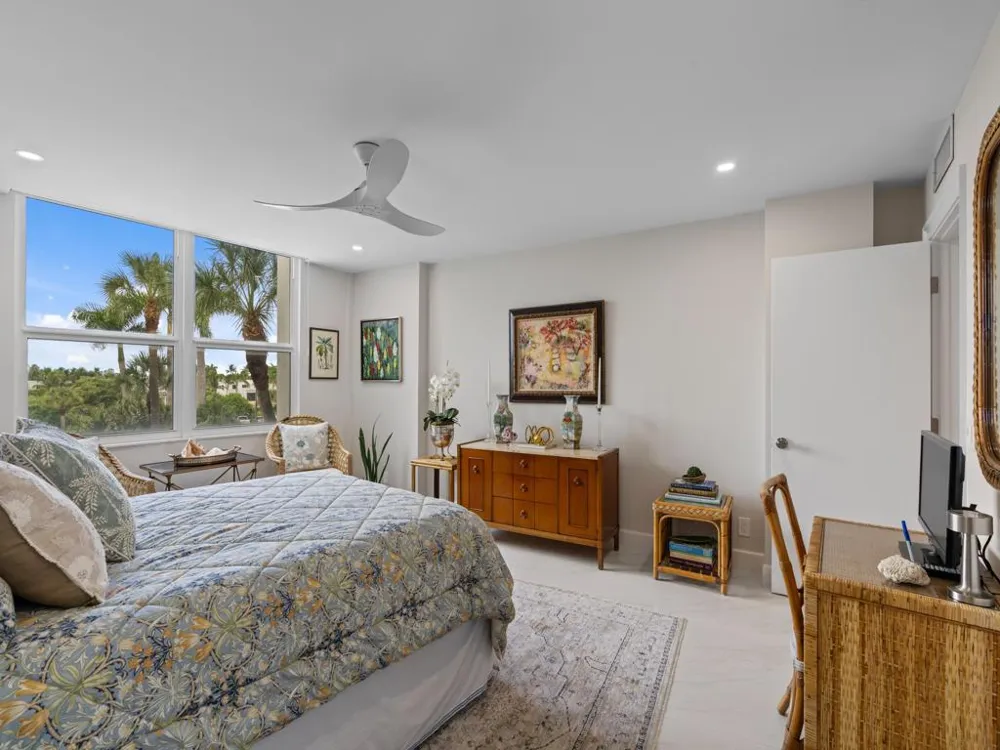2295 S Ocean Boulevard #314 Palm Beach, FL 33480