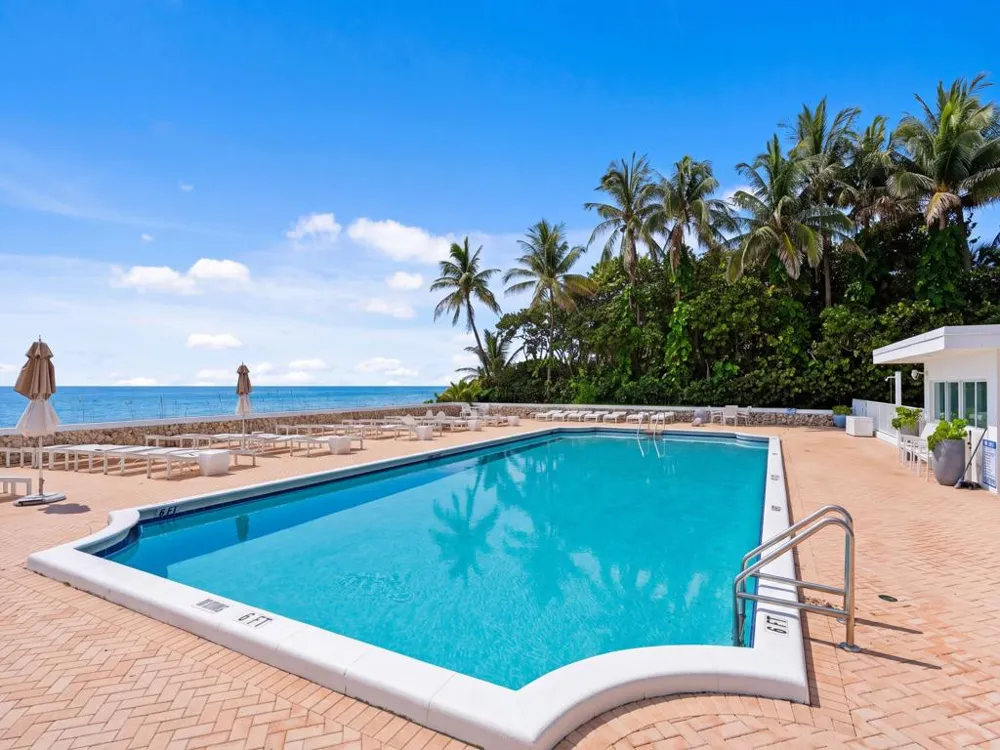 2295 S Ocean Boulevard #314 Palm Beach, FL 33480