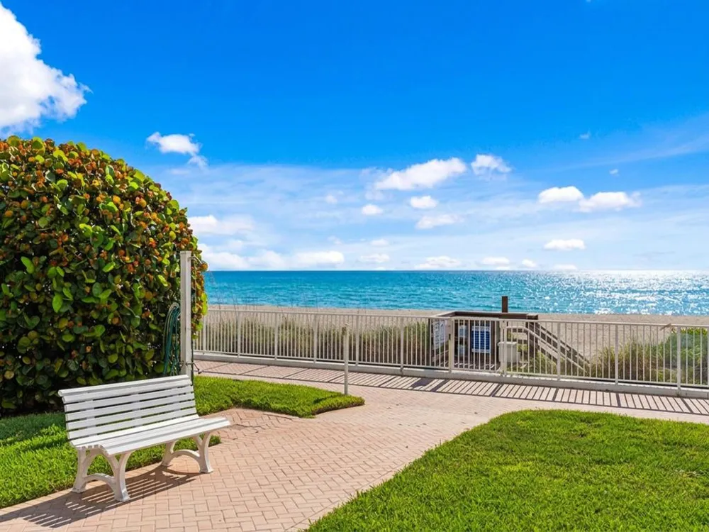 2295 S Ocean Boulevard #314 Palm Beach, FL 33480