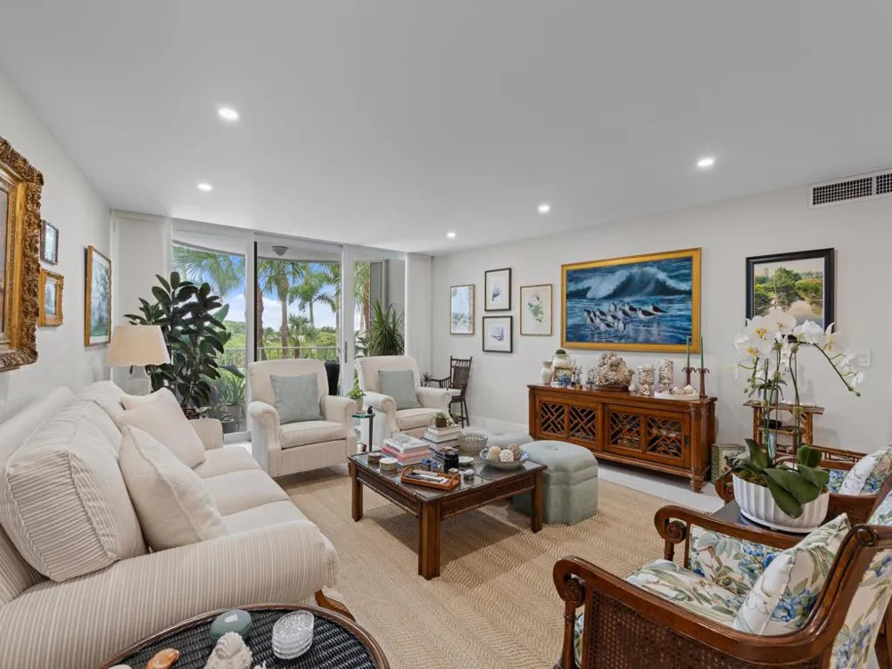 2295 S Ocean Boulevard #314 Palm Beach, FL 33480