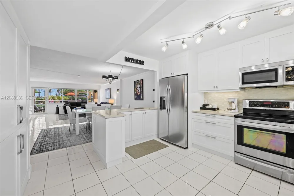 328 Ocean Blvd #104 Pompano Beach, FL 33062