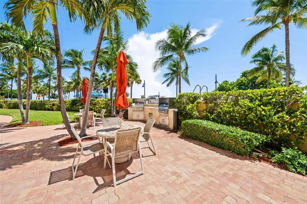 328 Ocean Blvd #104 Pompano Beach, FL 33062