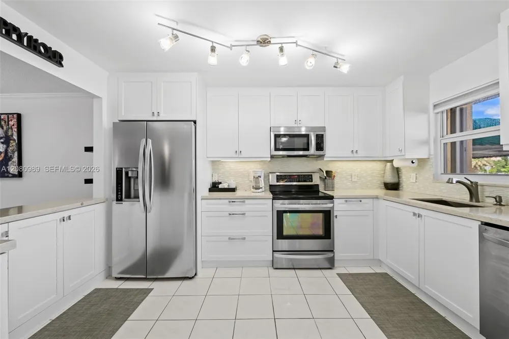 328 Ocean Blvd #104 Pompano Beach, FL 33062