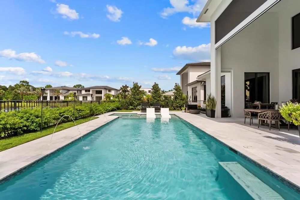 18401 Symphony Court Jupiter, FL 33458