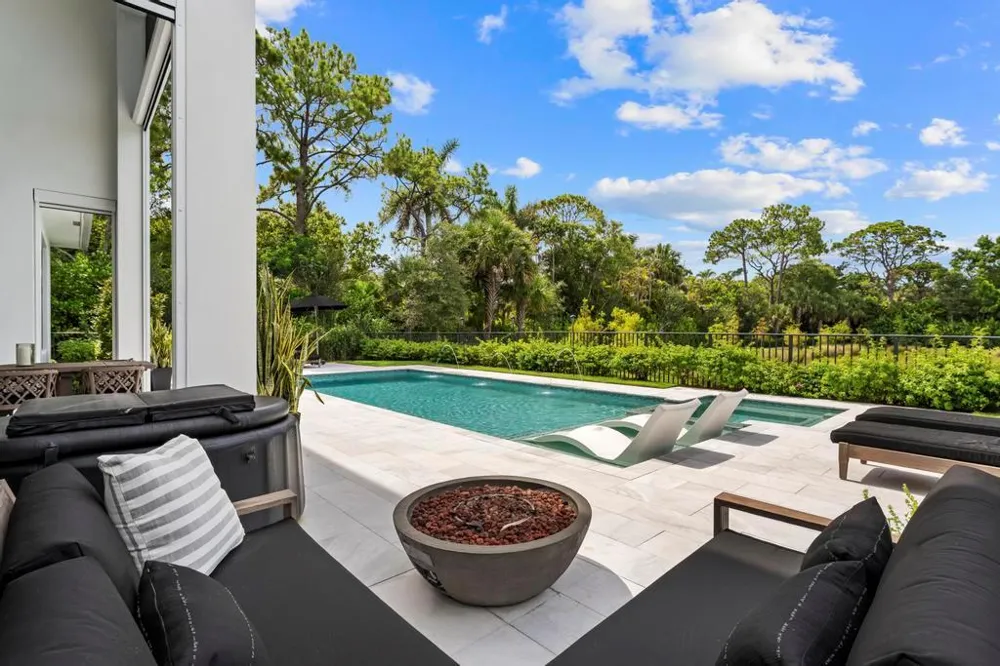 18401 Symphony Court Jupiter, FL 33458
