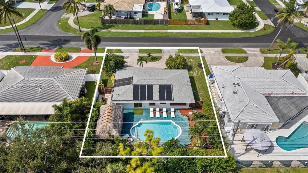 110 SE 5th Ct Pompano Beach, FL 33060