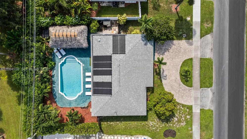 110 SE 5th Ct Pompano Beach, FL 33060