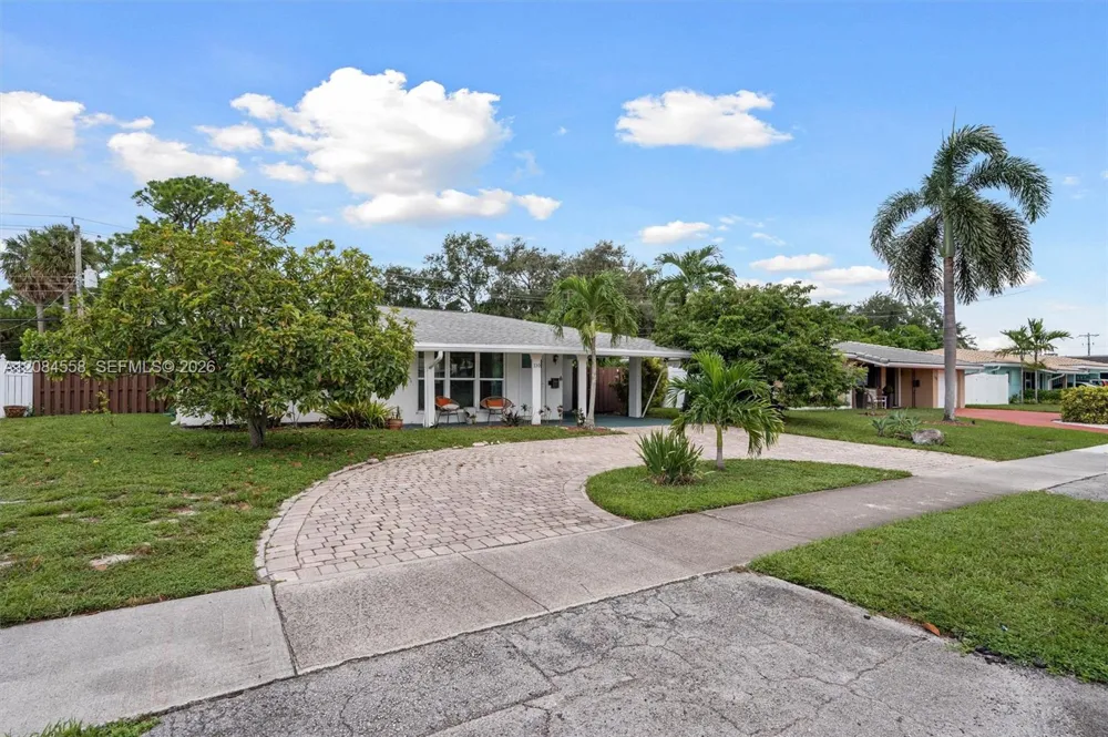 110 SE 5th Ct Pompano Beach, FL 33060