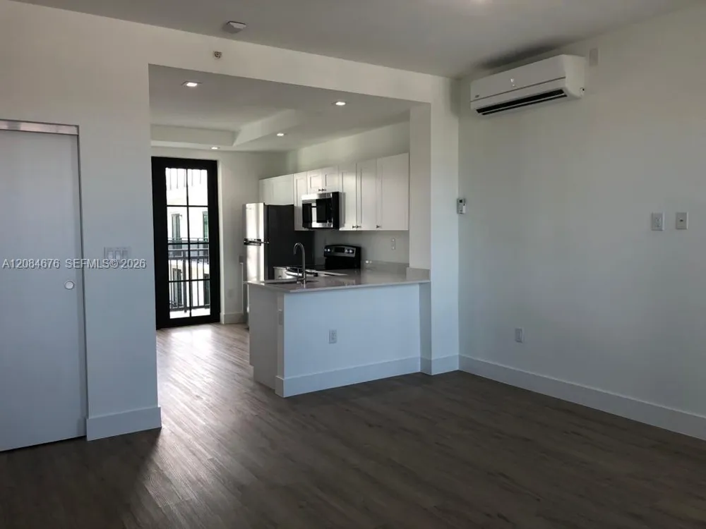 4100 SW 64th Ave #405 Davie, FL 33314