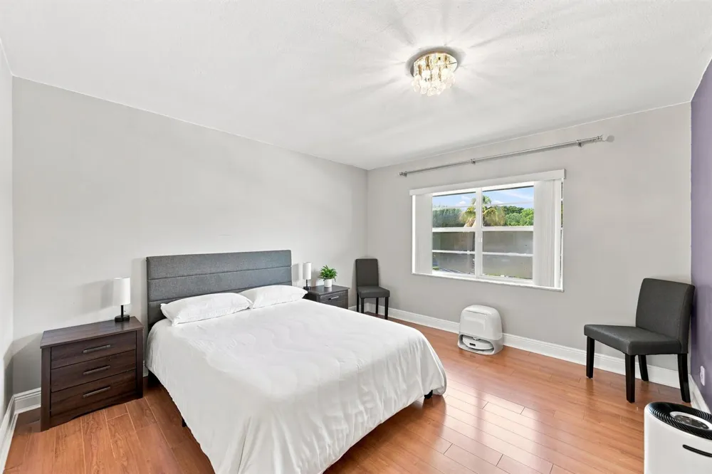 380 E Laurel Drive #5D Margate, FL 33063