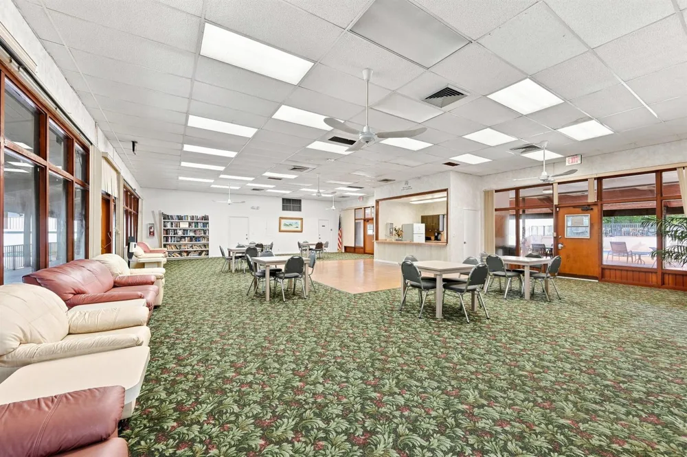 380 E Laurel Drive #5D Margate, FL 33063