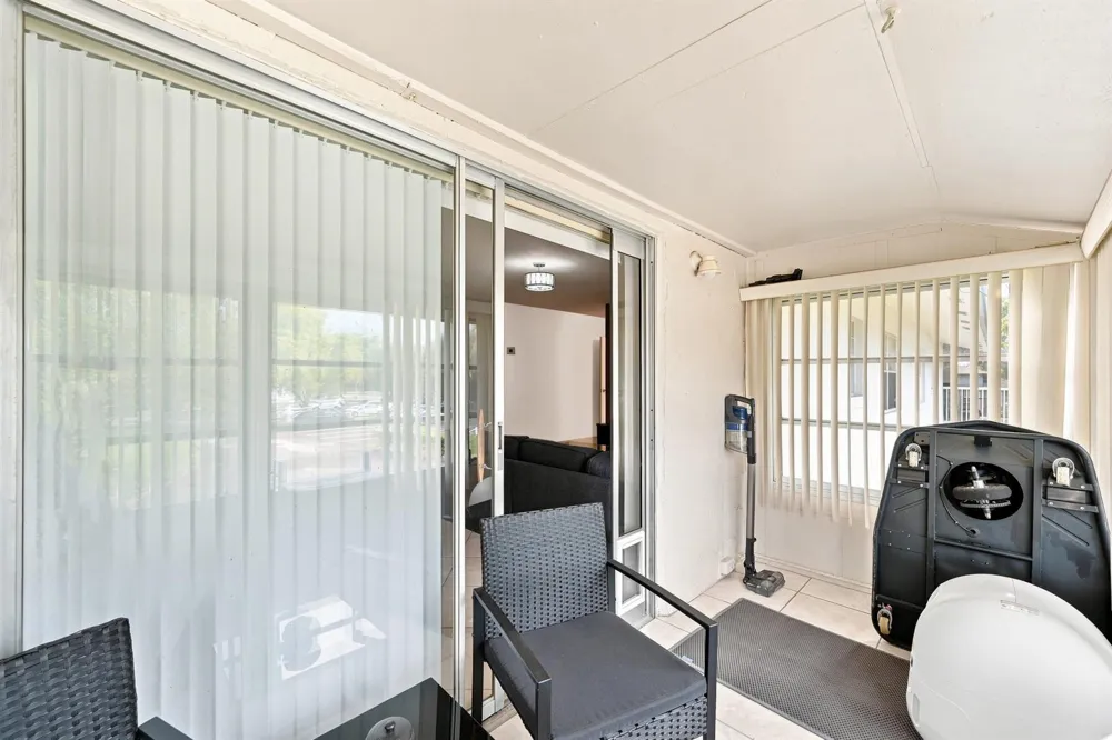 380 E Laurel Drive #5D Margate, FL 33063