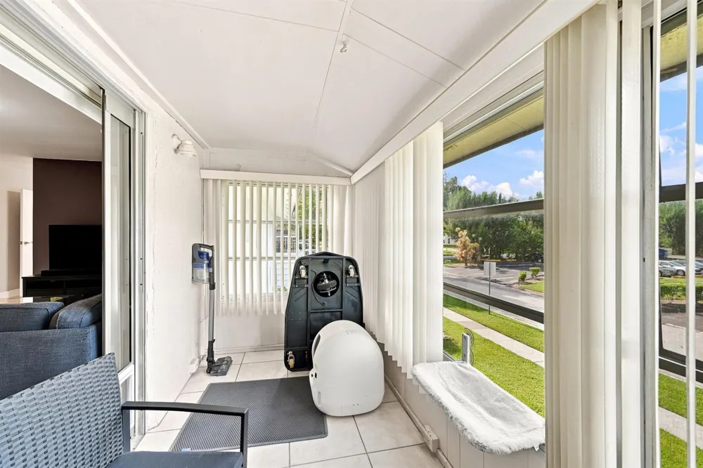 380 E Laurel Drive #5D Margate, FL 33063