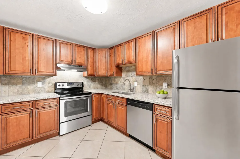 380 E Laurel Drive #5D Margate, FL 33063