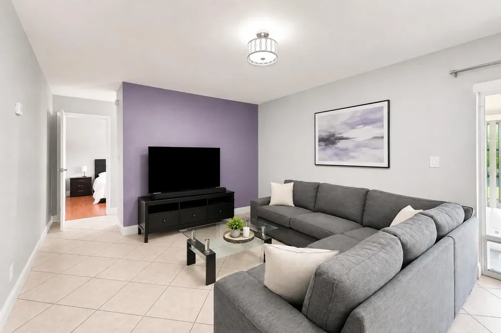 380 E Laurel Drive #5D Margate, FL 33063