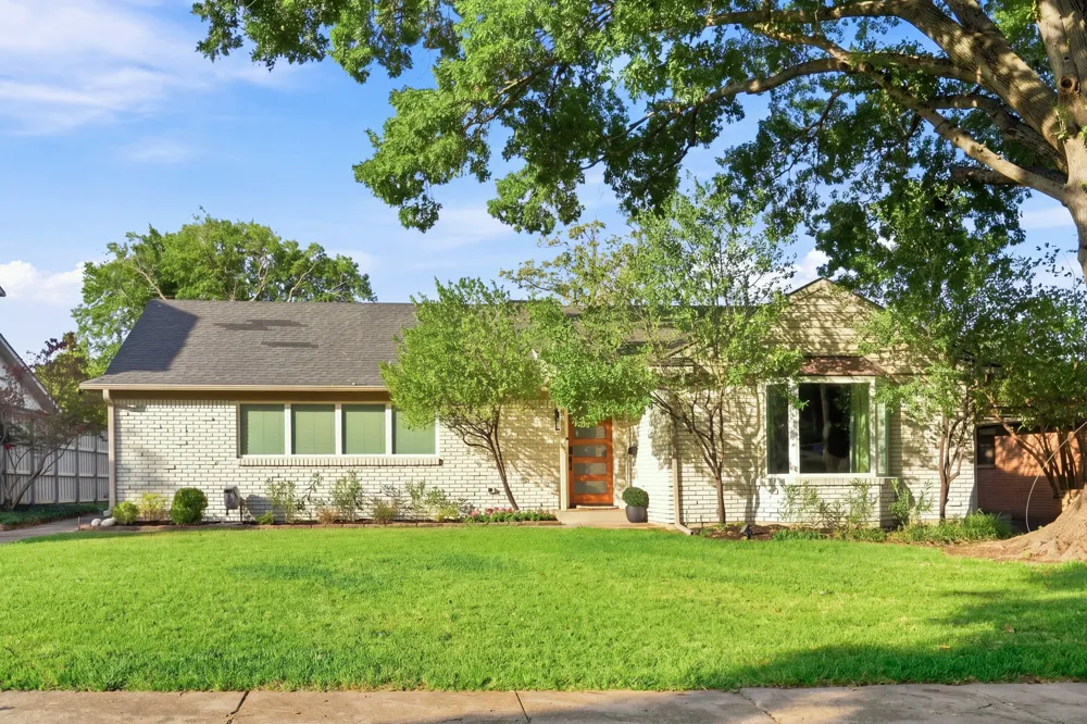 6211 Town Hill Lane Dallas, TX 75214