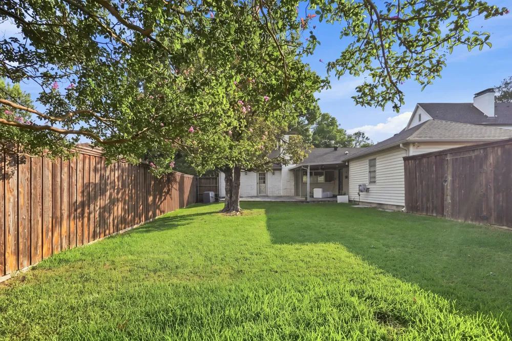 6211 Town Hill Lane Dallas, TX 75214
