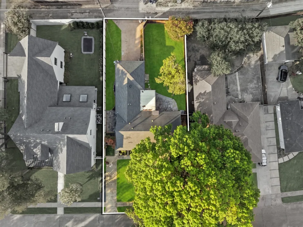 6211 Town Hill Lane Dallas, TX 75214