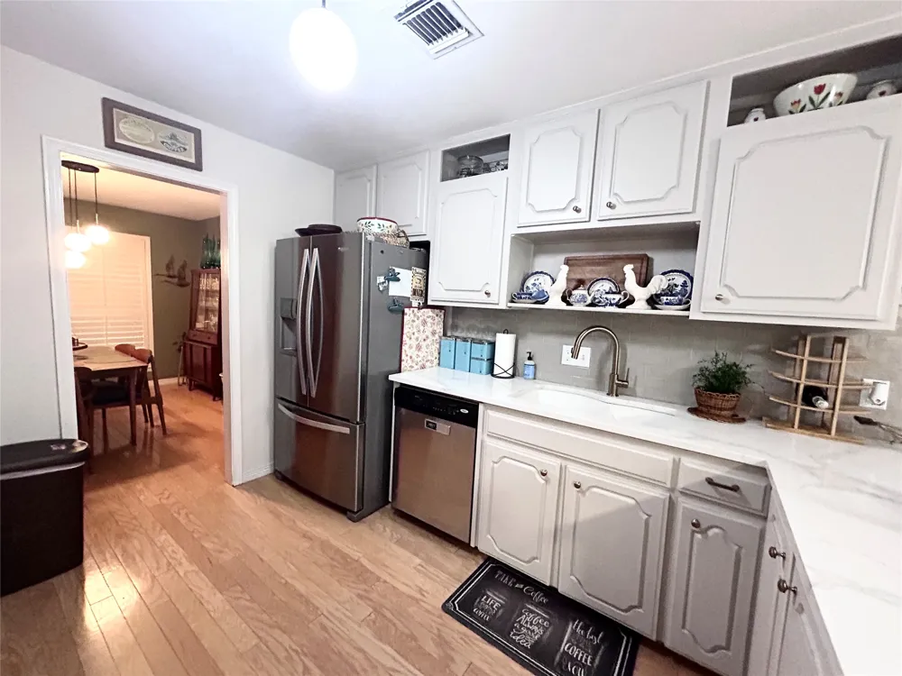 4512 Cimmaron Trail De Cordova, TX 76049