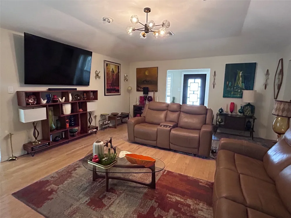 4512 Cimmaron Trail De Cordova, TX 76049