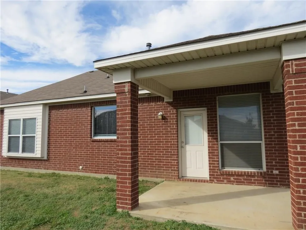 610 Poplar Vista Lane Arlington, TX 76002