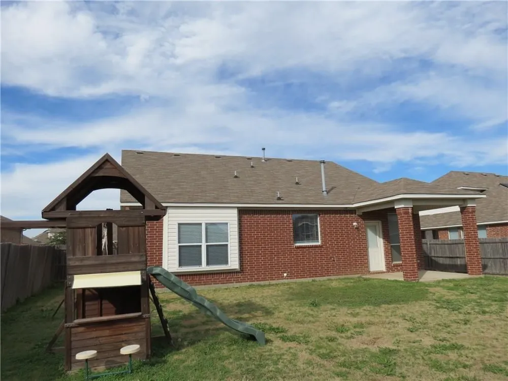 610 Poplar Vista Lane Arlington, TX 76002