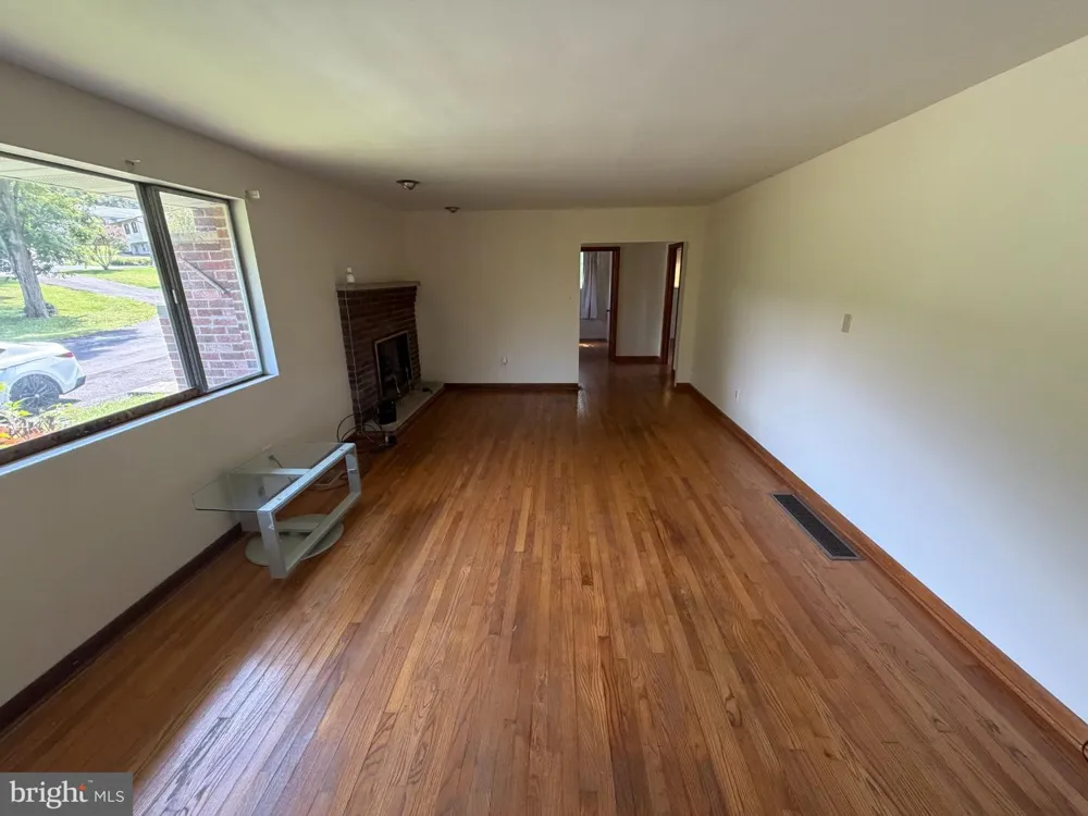 146 S PENNSYLVANIA STREET Ridgeley, WV 26753