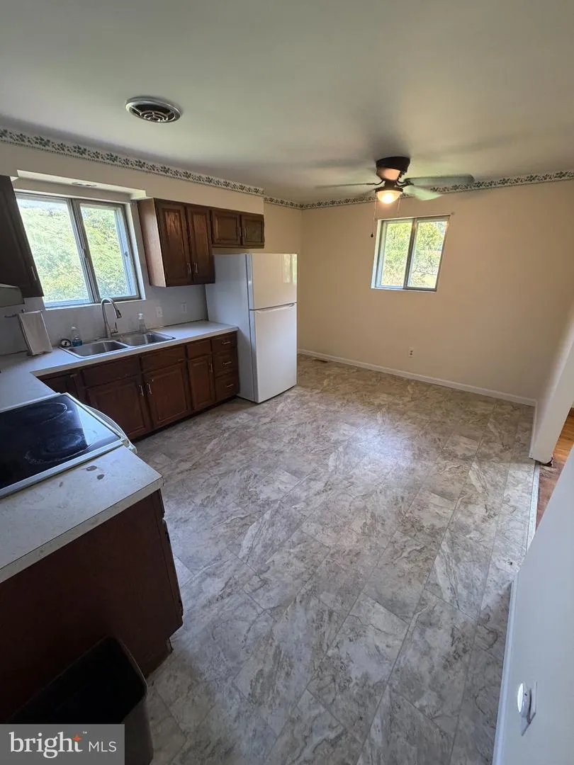 146 S PENNSYLVANIA STREET Ridgeley, WV 26753