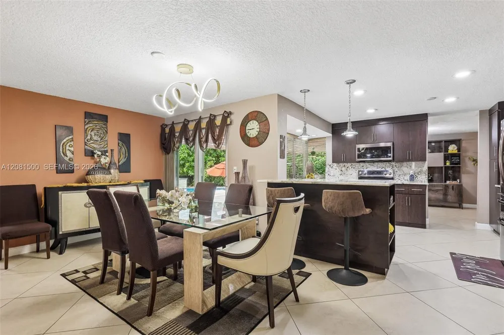 8835 NW 27th St Coral Springs, FL 33065