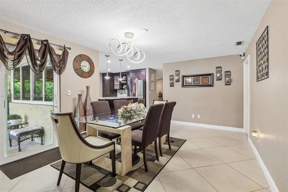 8835 NW 27th St Coral Springs, FL 33065