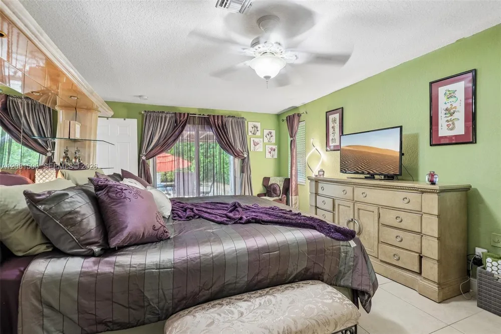8835 NW 27th St Coral Springs, FL 33065