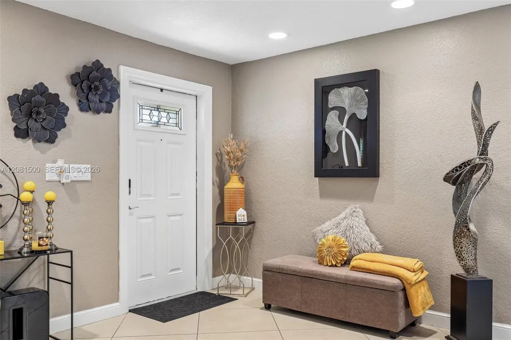 8835 NW 27th St Coral Springs, FL 33065