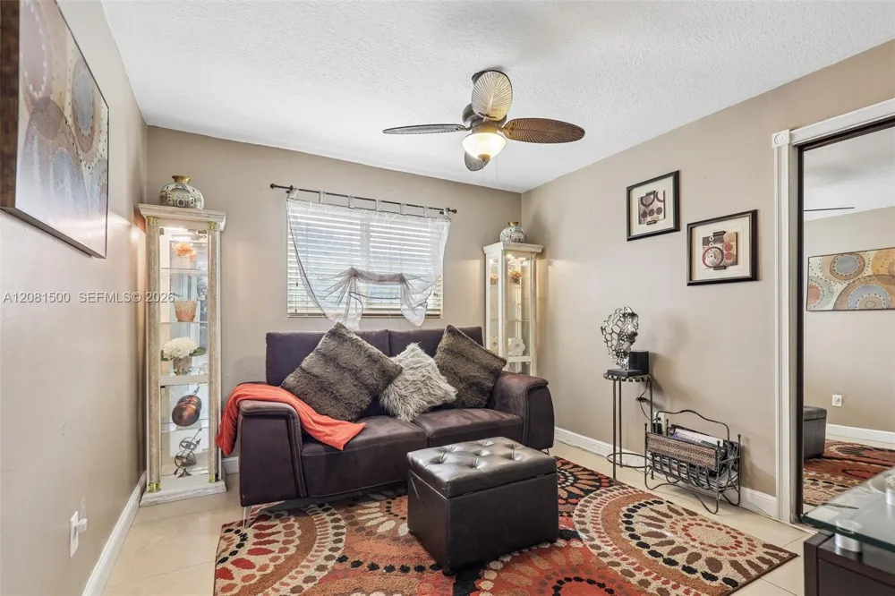 8835 NW 27th St Coral Springs, FL 33065