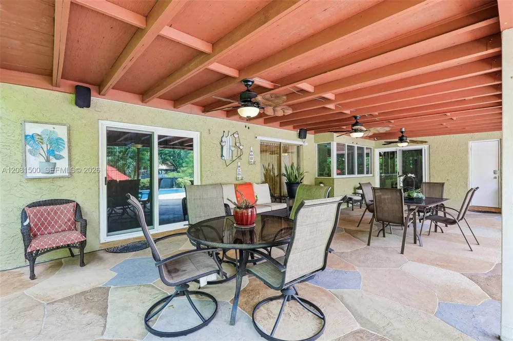 8835 NW 27th St Coral Springs, FL 33065