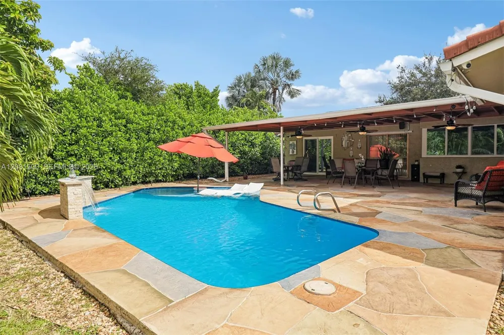 8835 NW 27th St Coral Springs, FL 33065