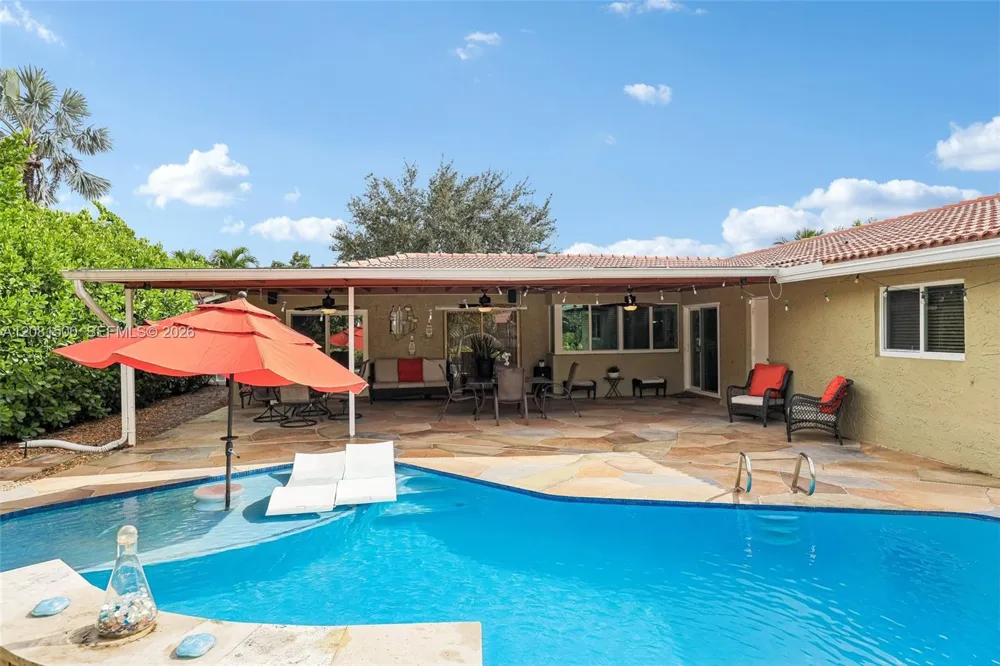 8835 NW 27th St Coral Springs, FL 33065