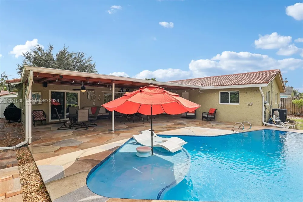 8835 NW 27th St Coral Springs, FL 33065