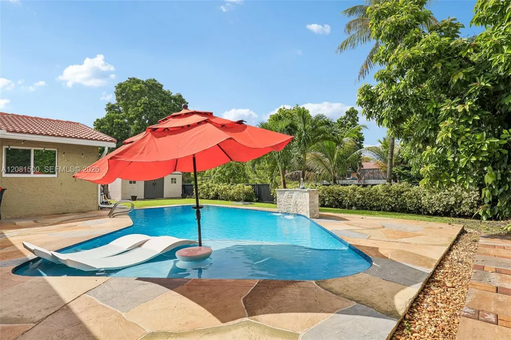 8835 NW 27th St Coral Springs, FL 33065