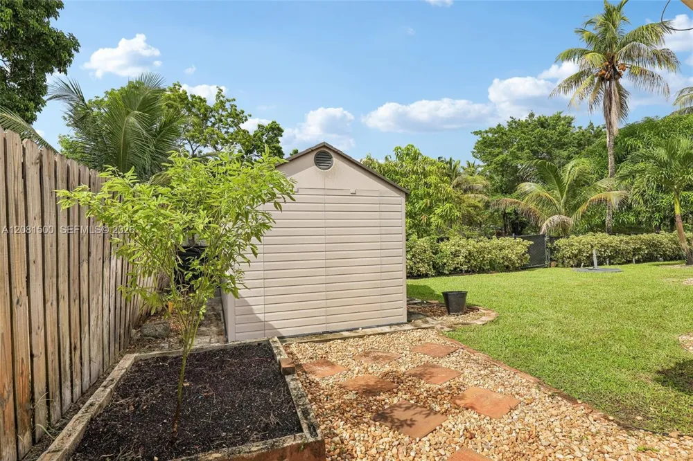 8835 NW 27th St Coral Springs, FL 33065