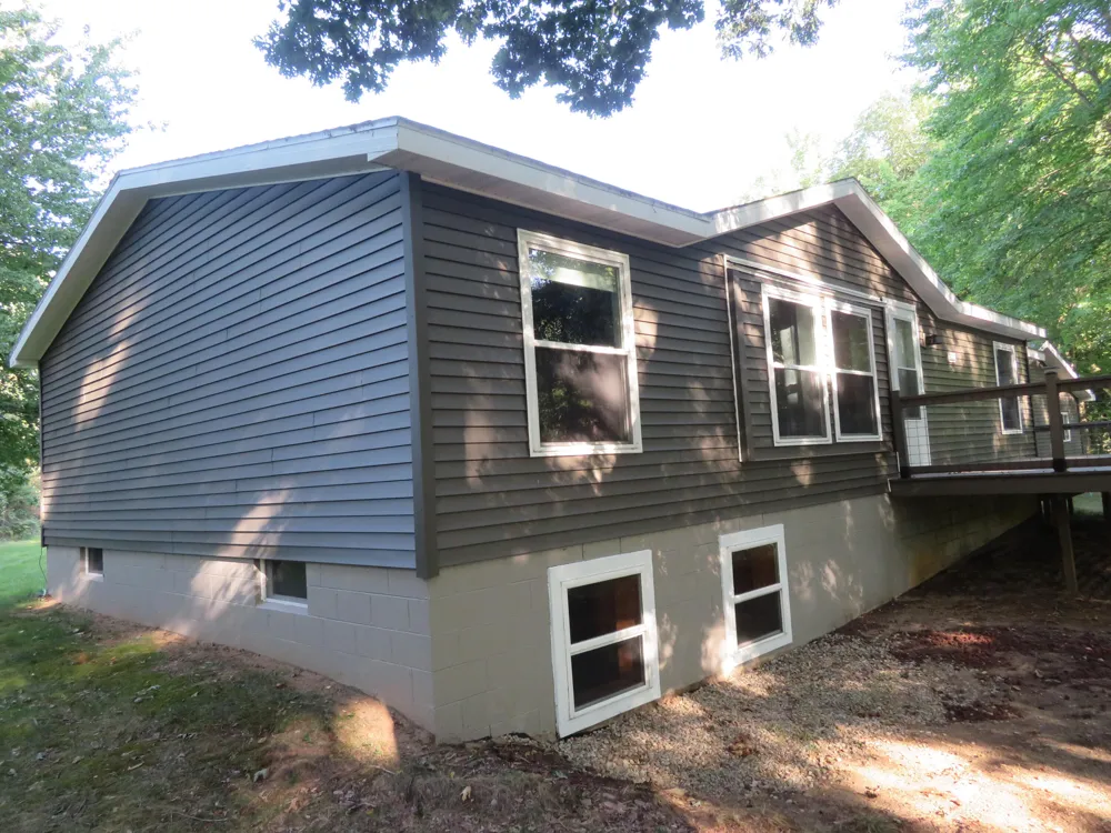 9560 Meridian Road Pleasant Lake, MI 49272