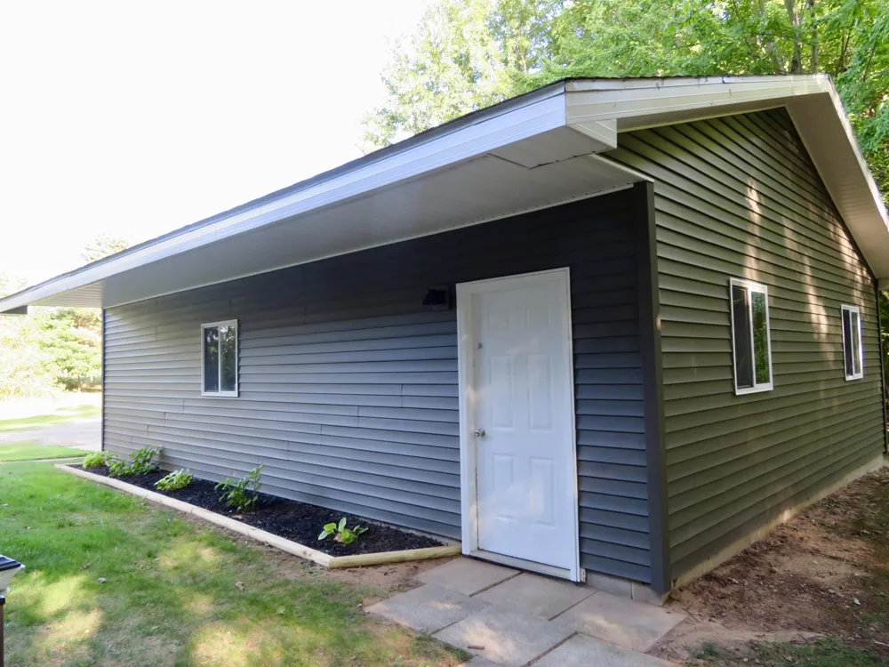 9560 Meridian Road Pleasant Lake, MI 49272