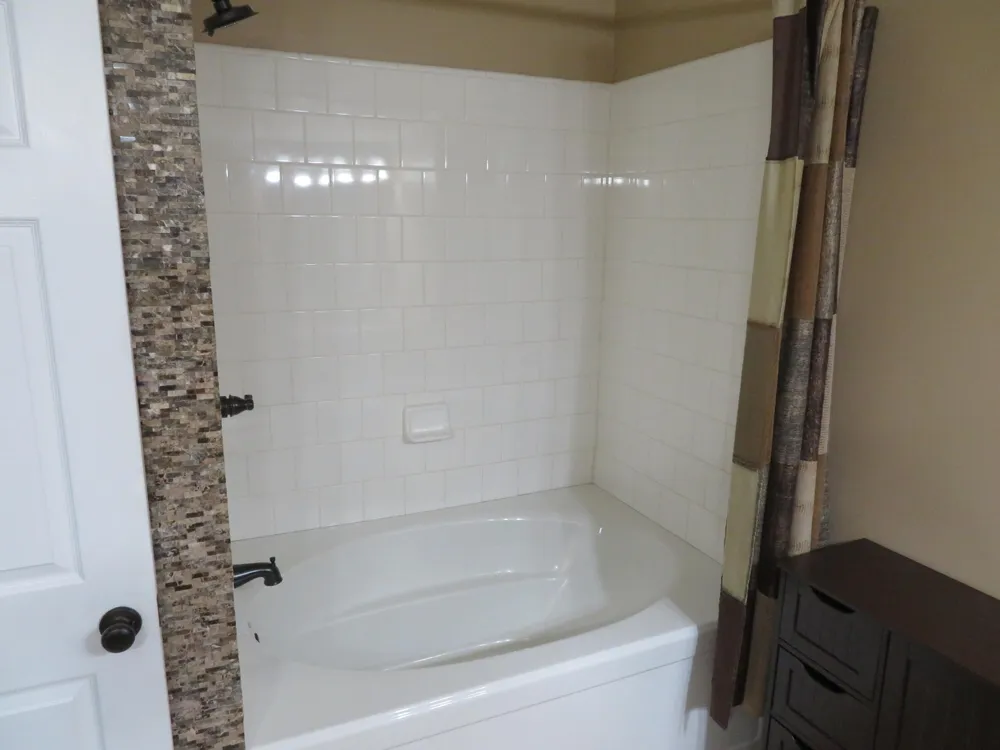 9560 Meridian Road Pleasant Lake, MI 49272