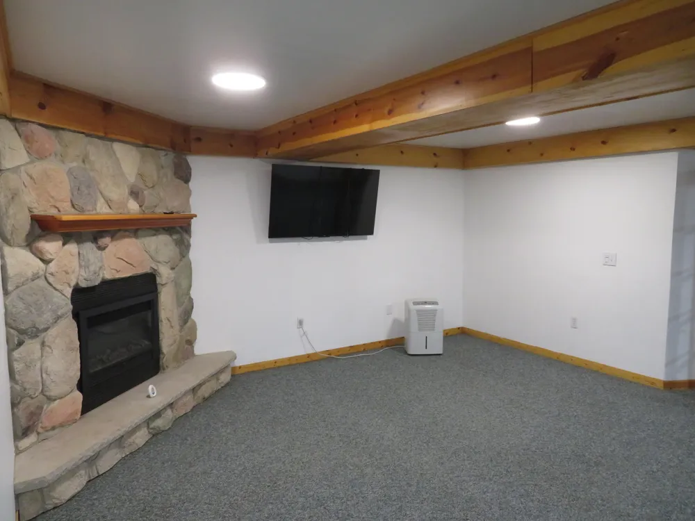 9560 Meridian Road Pleasant Lake, MI 49272