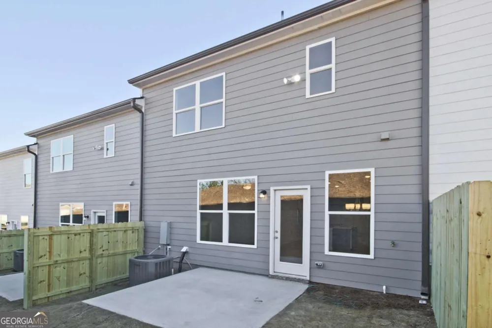 3983 Streamlet WAY Gainesville, GA 30506
