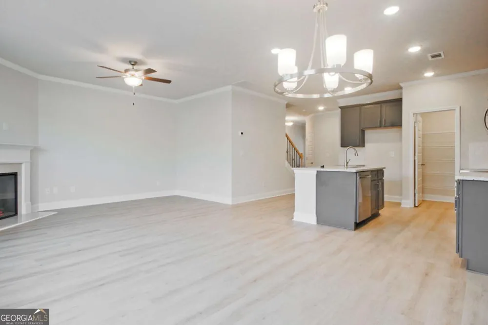 3983 Streamlet WAY Gainesville, GA 30506