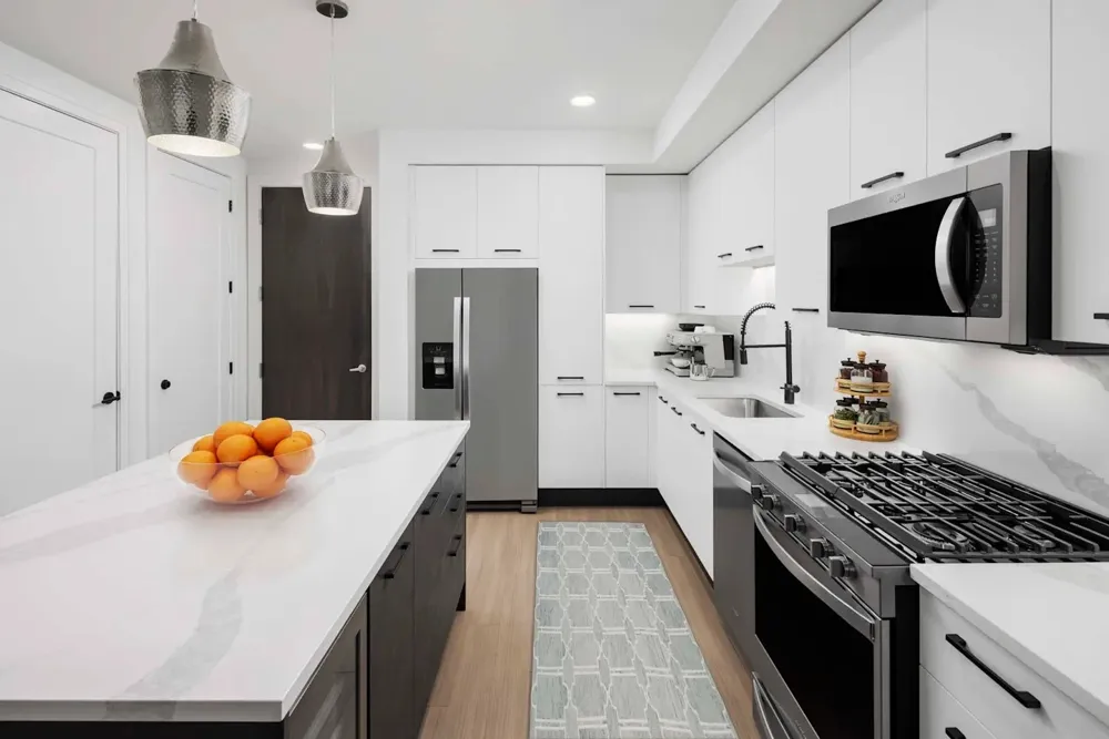1515 Austin Street #1-909 Houston, TX 77002
