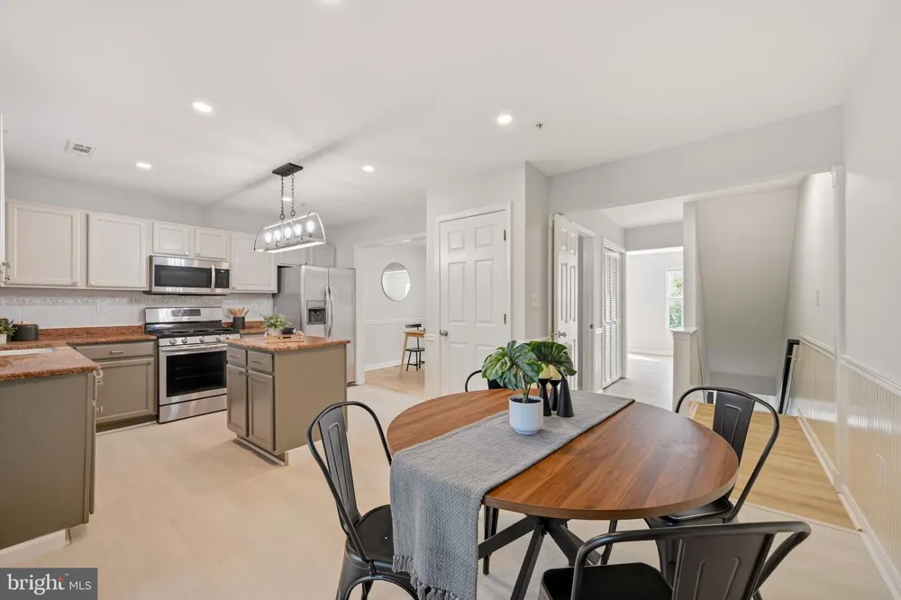 8867 GOOSE LANDING CIRCLE Columbia, MD 21045