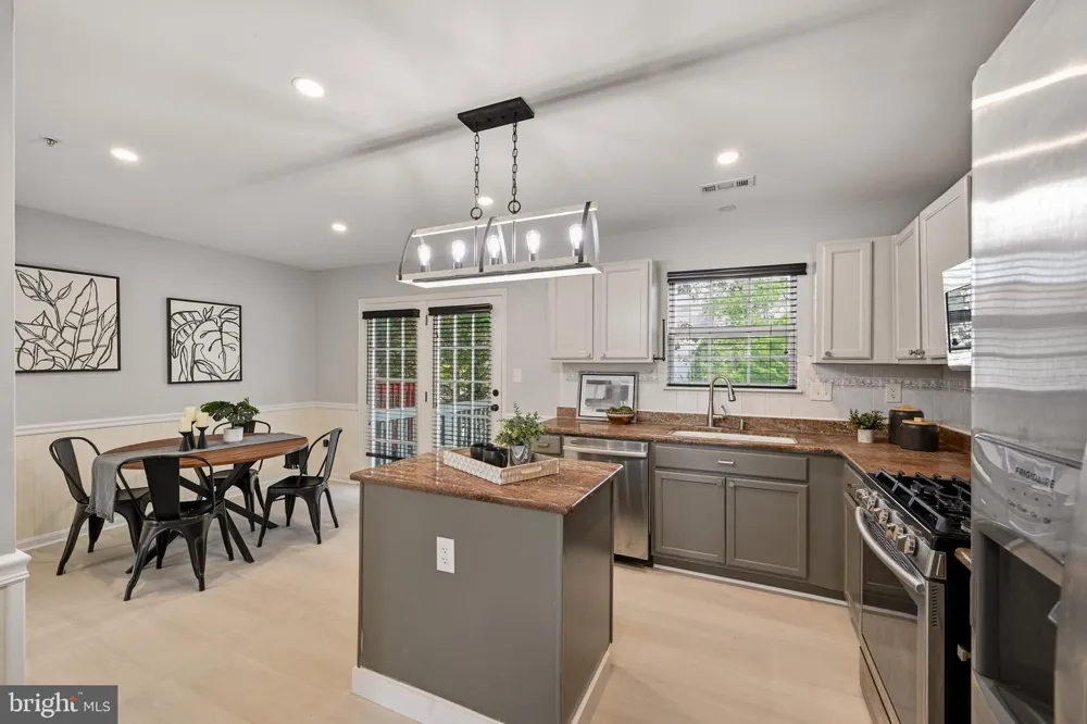 8867 GOOSE LANDING CIRCLE Columbia, MD 21045